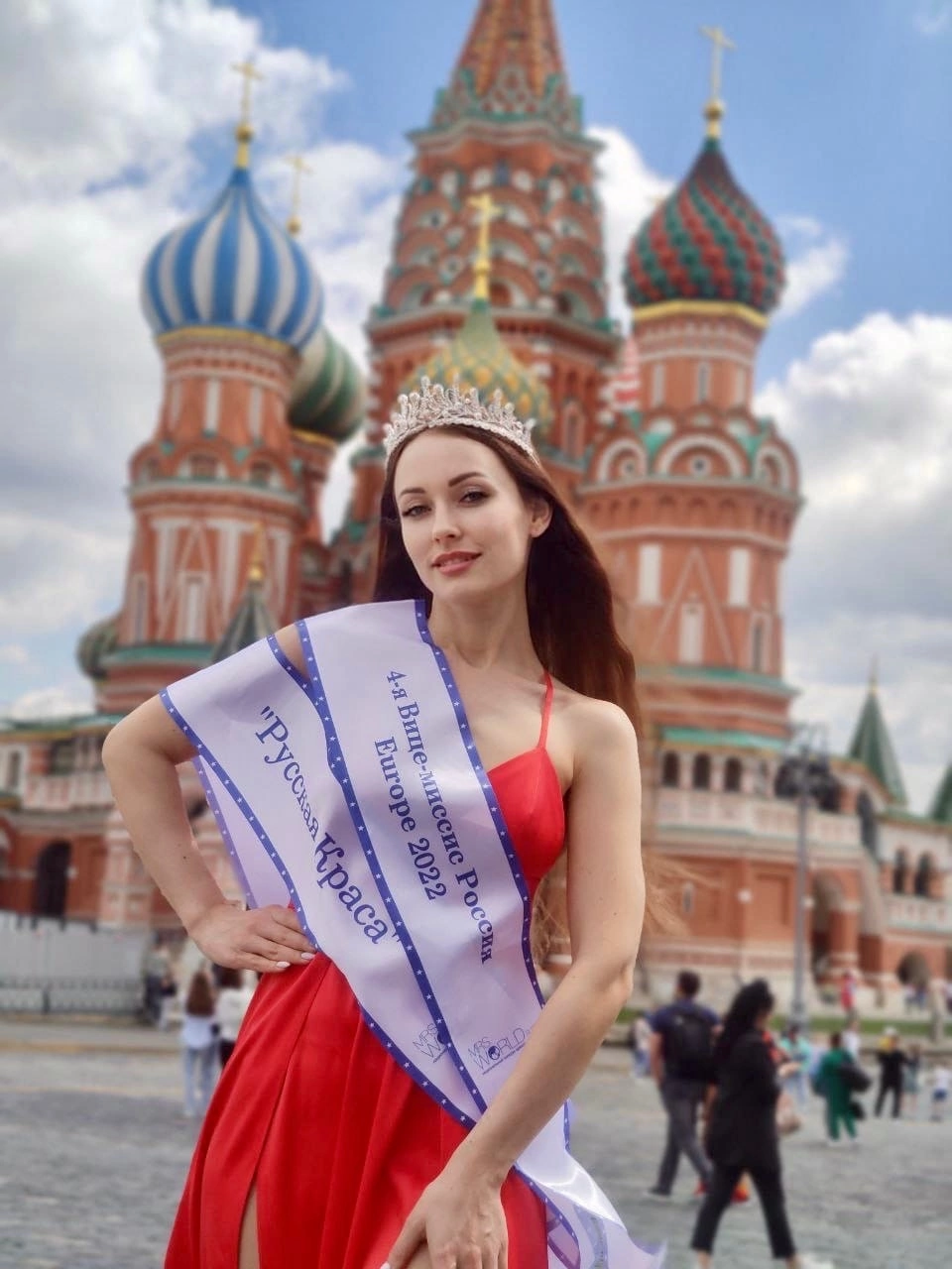 Марина Лукьянова из Судогды завоевала титул «Четвертая вице-миссис» и получила право представлять нашу страну на международных конкурсах красоты!