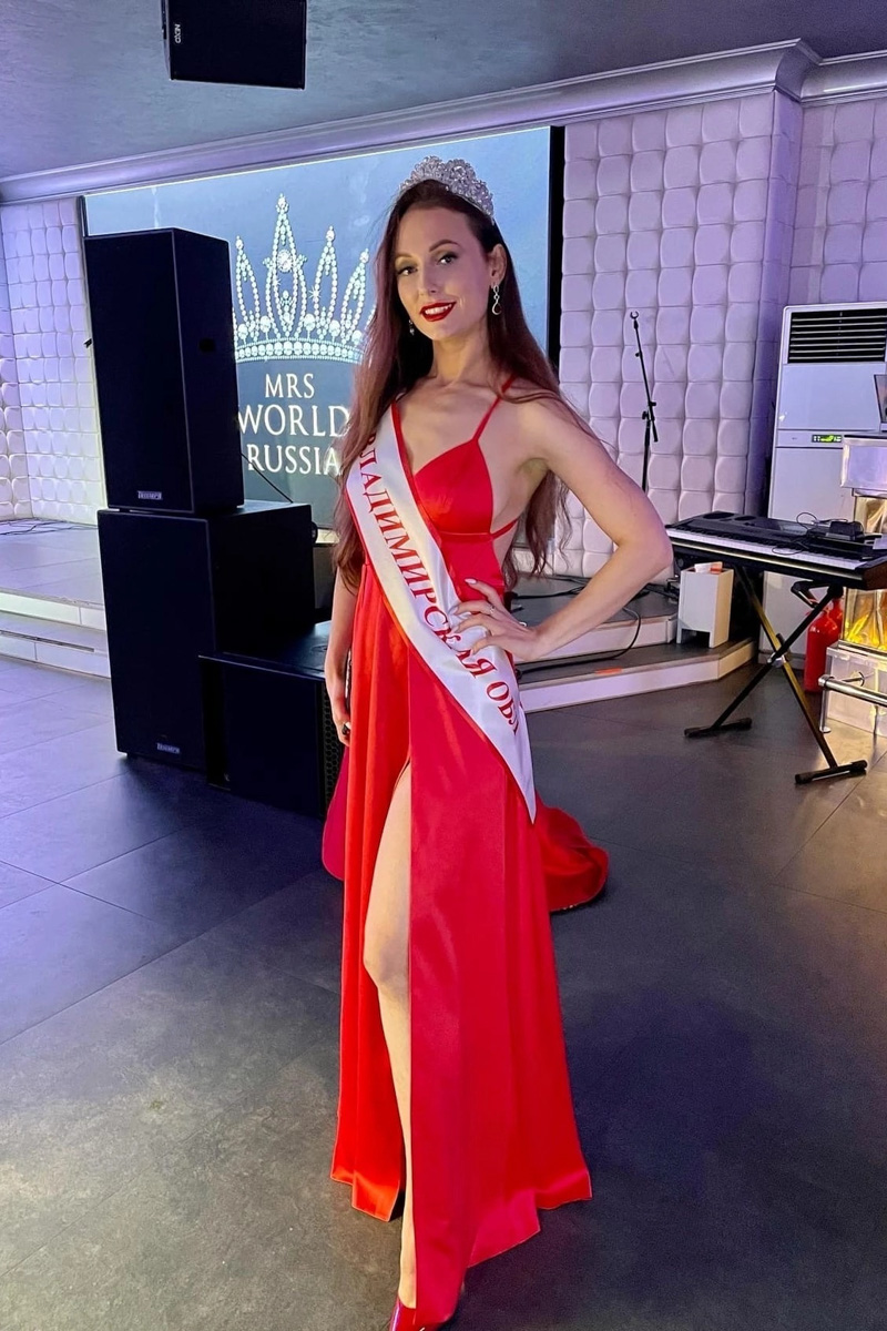 Марина Лукьянова из Судогды завоевала титул «Четвертая вице-миссис» и получила право представлять нашу страну на международных конкурсах красоты!