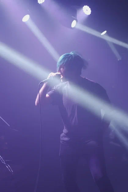 12 июня во Владимире зажгли четыре молодых и динамично набирающих обороты коллектива, подарив местным меломанам свежий и актуальный поп-панк.