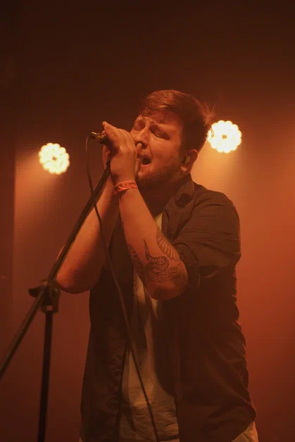 12 июня во Владимире зажгли четыре молодых и динамично набирающих обороты коллектива, подарив местным меломанам свежий и актуальный поп-панк.