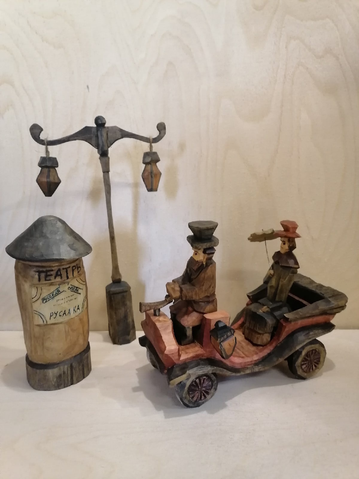 В этом году Владимирская область готовится принять десятки тысяч туристов. И важно, чтобы о нашем регионе у них остались только хорошие впечатления. Вспомнить о путешествии всегда помогают сувениры. «Ключ-Медиа» собрал подборку необычных презентов, которыми наш край готов удивлять гостей.