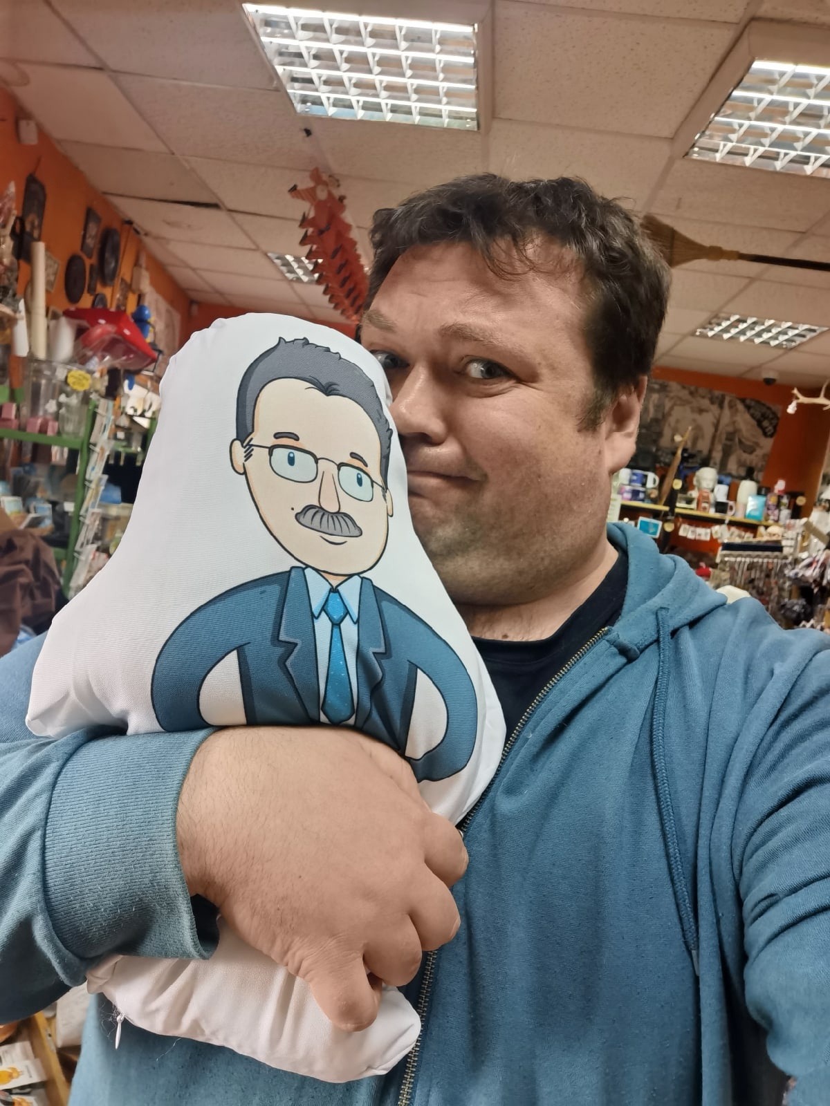 В этом году Владимирская область готовится принять десятки тысяч туристов. И важно, чтобы о нашем регионе у них остались только хорошие впечатления. Вспомнить о путешествии всегда помогают сувениры. «Ключ-Медиа» собрал подборку необычных презентов, которыми наш край готов удивлять гостей.