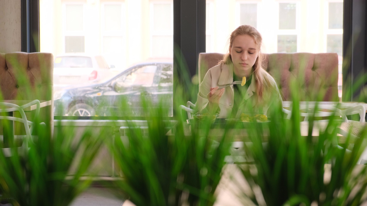 Ресторан быстрого питания «Вкусно — и точка» откроется во Владимире в следующем месяце. Уже известна предварительная дата — 4 июля. Пока двери бывшего McDonald’s закрыты, местные студенты составили свой топ заведений фастфуда в нашем городе. Среди основных критериев — цена, шаговая доступность и, конечно, вкус.