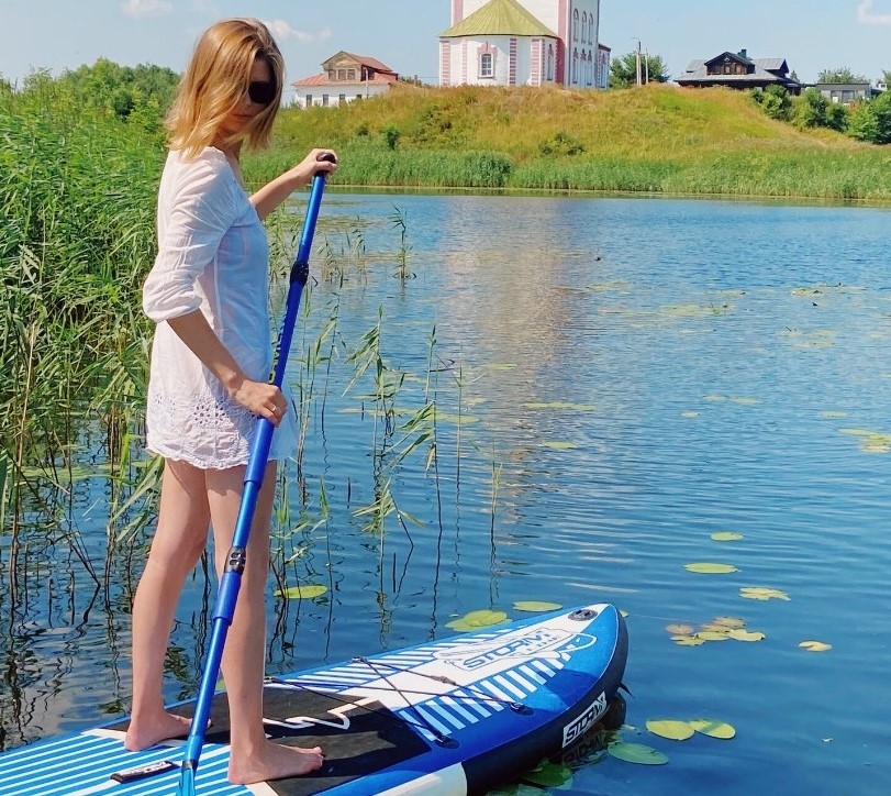 Поехать на море в этом году не получится? Путешествие сорвалось, и настроения отдыхать нет совсем? Яркие фотографии друзей в социальных сетях добавляют тоски? Не время грустить! Лето набирает обороты! А пляжи и водные развлечения можно найти недалеко от дома. «Ключ-Медиа» выяснил, чем заняться, если вы не смогли отправиться на курорт.