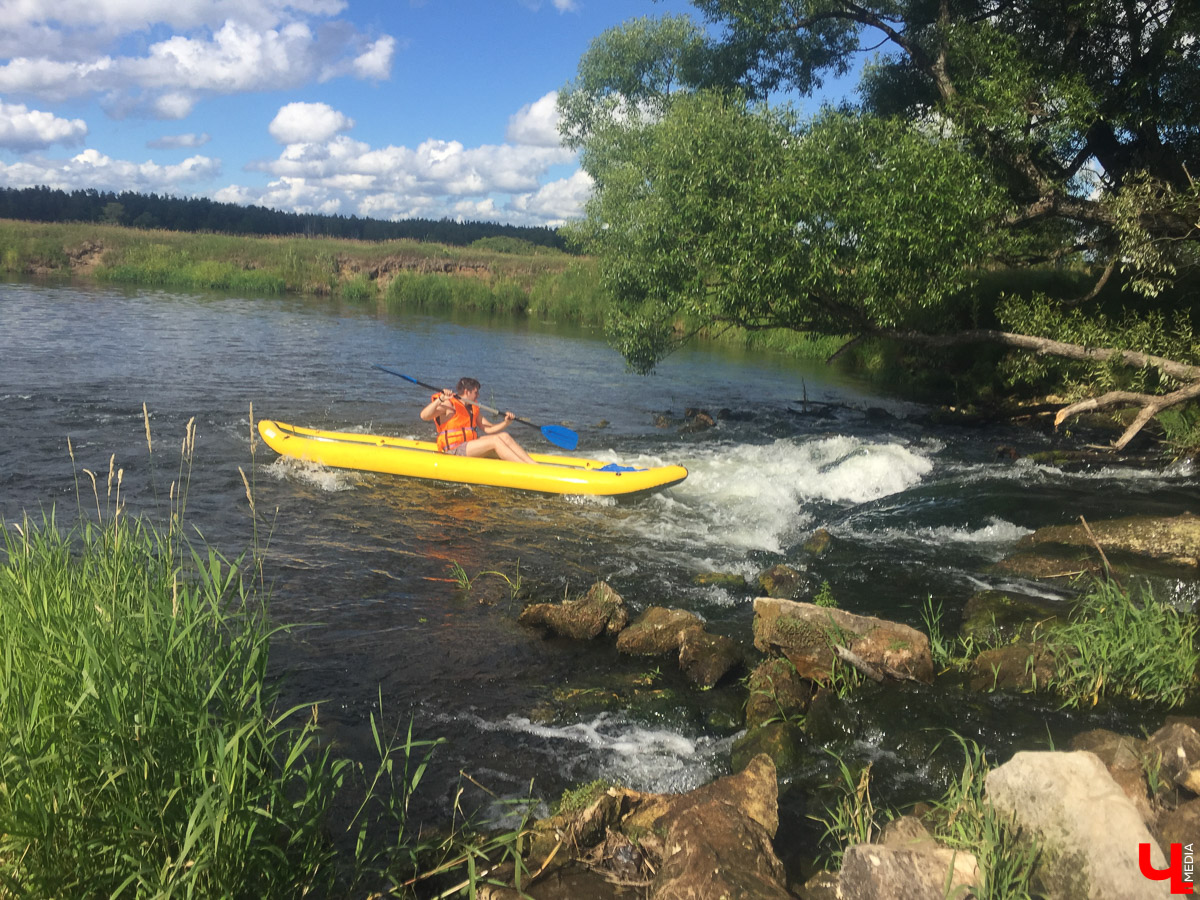 Поехать на море в этом году не получится? Путешествие сорвалось, и настроения отдыхать нет совсем? Яркие фотографии друзей в социальных сетях добавляют тоски? Не время грустить! Лето набирает обороты! А пляжи и водные развлечения можно найти недалеко от дома. «Ключ-Медиа» выяснил, чем заняться, если вы не смогли отправиться на курорт.