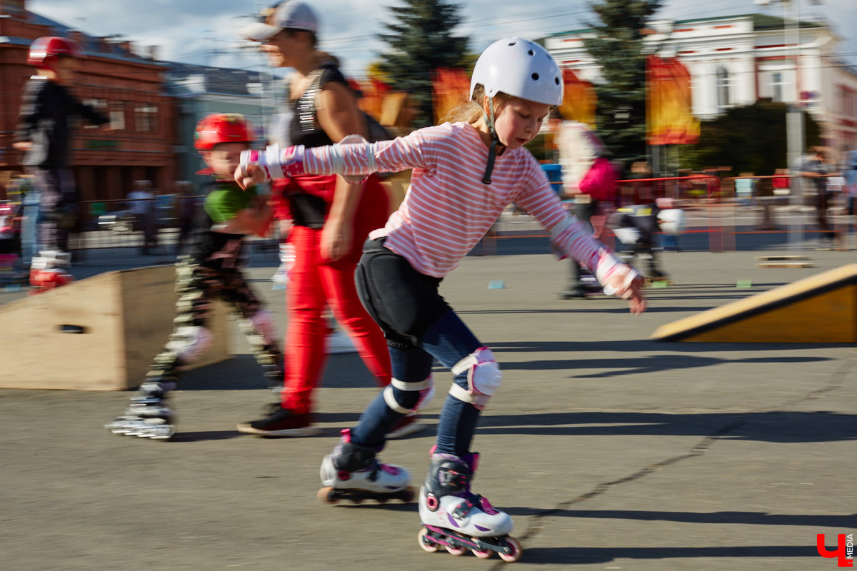 Гулять на День молодежи в этом году Владимир будет в очном формате. После нескольких лет антиковидных ограничений это приятная новость. Основные площадки праздника развернутся на Театральной площади. Чтобы мероприятие прошло безопасно, движение всех видов транспорта в центре перекроют.
