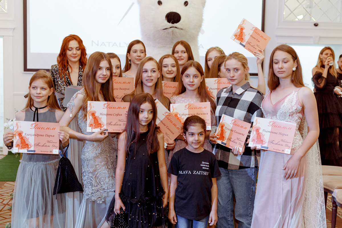 В областном центре состоялось важнейшее событие в мире моды – Vladimir Fashion Day. В этом году его отличительной особенностью стал приезд в город именитых дизайнеров. Например, дома моды Вячеслава Зайцева. У организатора мероприятия мы узнали, как все прошло.