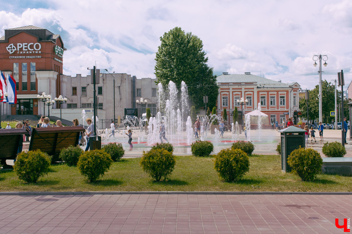 30-градусная жара в июне — такая погода фиксируется метеорологами не чаще 1 раза в 12 лет. Остается понять, надолго ли она у нас задержится...