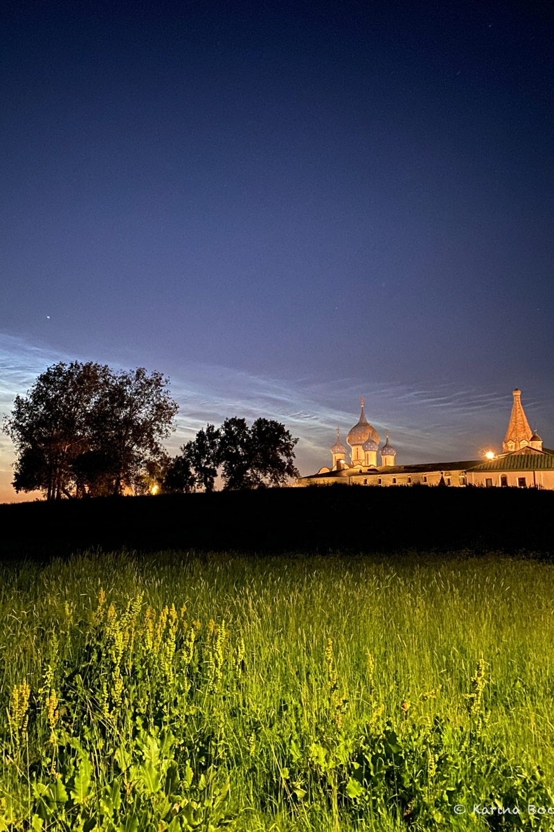 А вы заметили серебристые облака, которые появились в небе над Владимирской областью на этой неделе? Жители региона даже сделали фото редкого явления