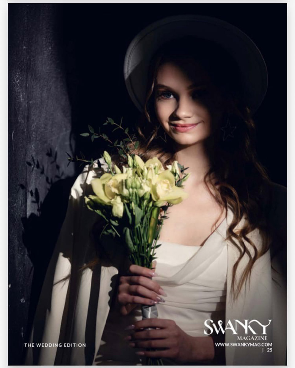 Московская неделя моды стала самым масштабным фэшн-событием в России за последние несколько лет. Семь дней показов, более 120 дизайнеров, более 40 брендов, в том числе локальных. И все это в самом центре столицы на глазах 10 тысяч зрителей! Модели из Коврова посчастливилось принять участие в одном из показов. Как это было, Влада Киселева и ее представитель Валерия Танеева рассказали «Ключ-Медиа»