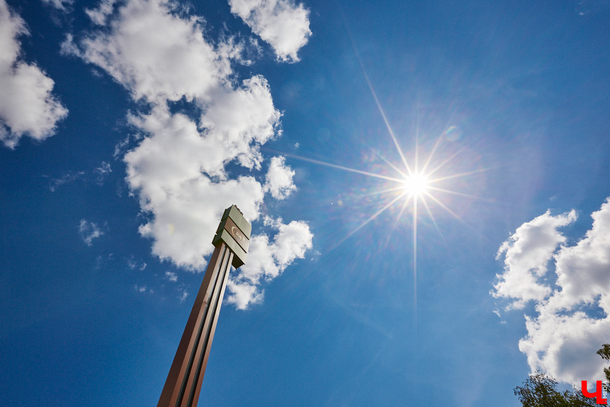 Этого часа мы ждали! Об этом моменте мечтали! И вот, наконец, в назначенный день оно... не состоялось! Рестораны быстрого питания новой отечественной сети «Вкусно — и точка» не открылись во Владимире 4 июля, как это было обещано ранее.