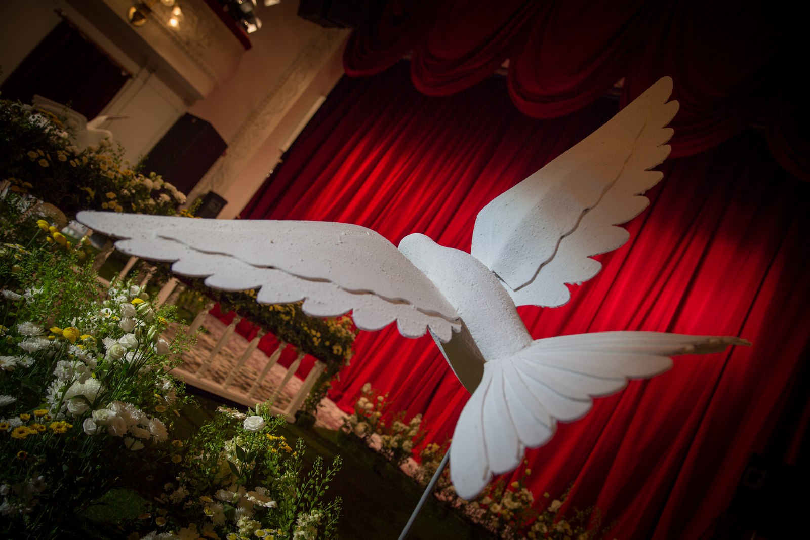 Сразу 30 пар распишутся в Муроме 8 июля. В город на Оке молодожены приедут со всей страны. Чтобы успеть оформить все отношения, работу местного загса даже пришлось продлить до 20.00.