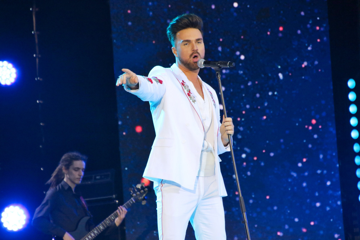 По самым скромным подсчетам, 8 июля население Мурома удвоилось за счет гостей и туристов. Весь день в городе работали 15 интерактивных площадок – по количеству лет праздника. Торжество ко Дню семьи, любви и верности завершилось концертом на набережной Оки и грандиозным салютом. 