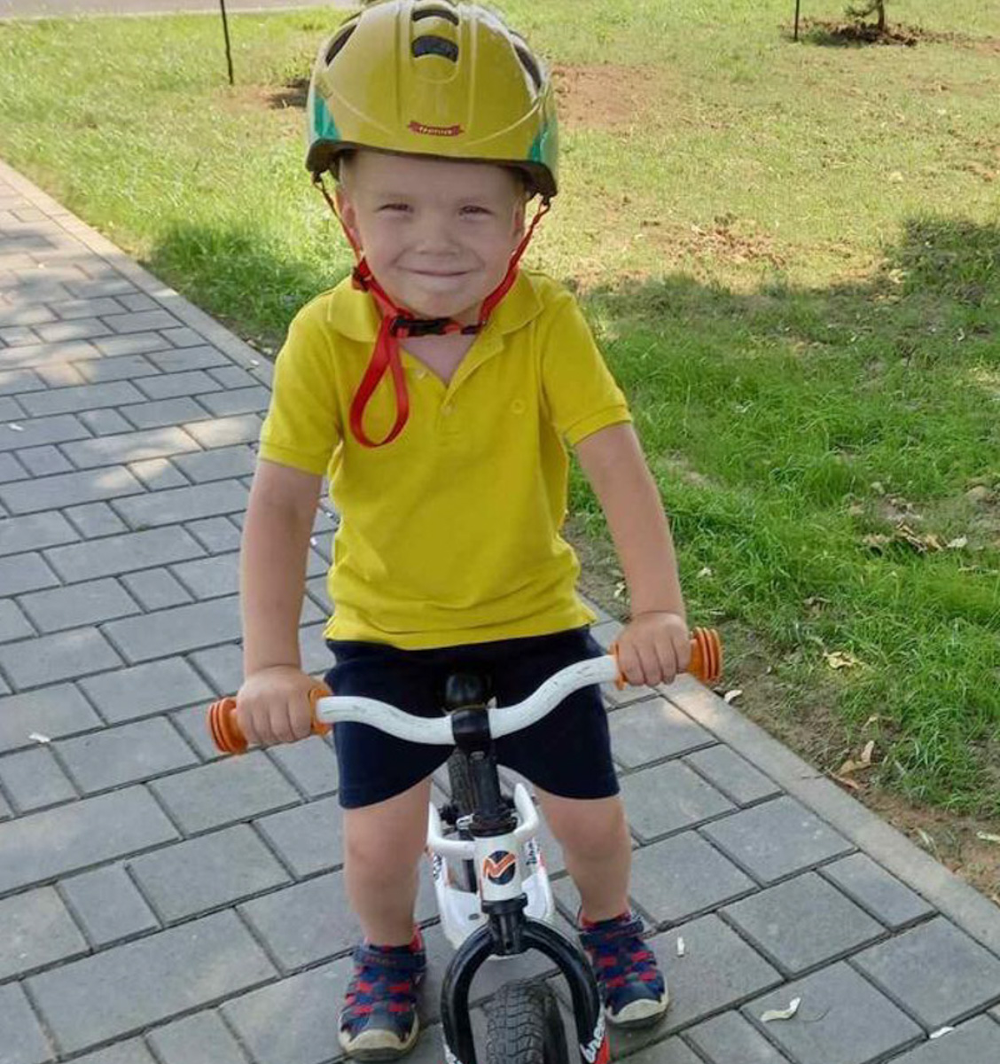 Лето — это не только солнце, отдых и развлечения, но и «головная боль» многих работающих родителей. Чем занять ребенка на все три месяца? Кто присмотрит за ним, позаботится о досуге, здоровье и образовании? Кто организует спортивные, творческие и развивающие занятия? Педагоги и методисты «Города детства» разработали летнюю программу, которая запомнится воспитанникам этого частного детского сада надолго!