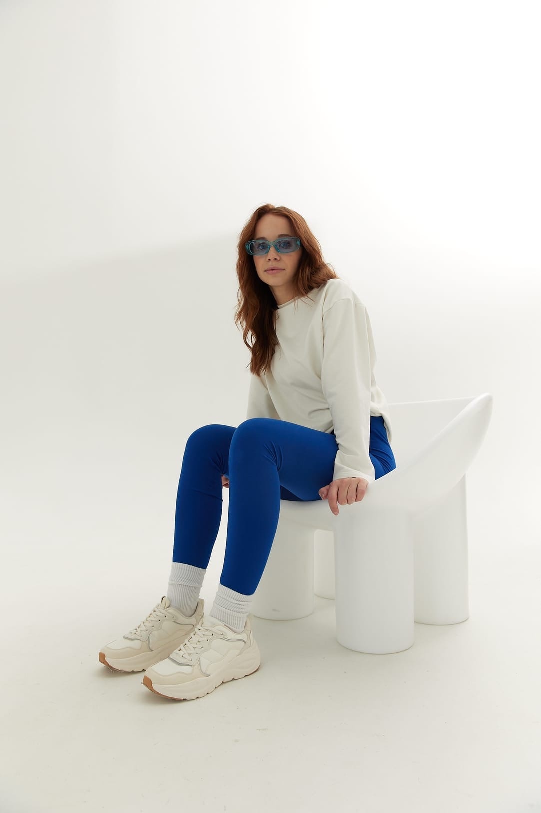 Раньше она носила короткие юбки и предпочитала глубокие вырезы, а теперь выбирает только удобную одежду. Молодой владимирский дизайнер Елизавета Веретенникова продемонстрировала нашему изданию те наряды, в которых она чувствует себя комфортно всегда и везде.