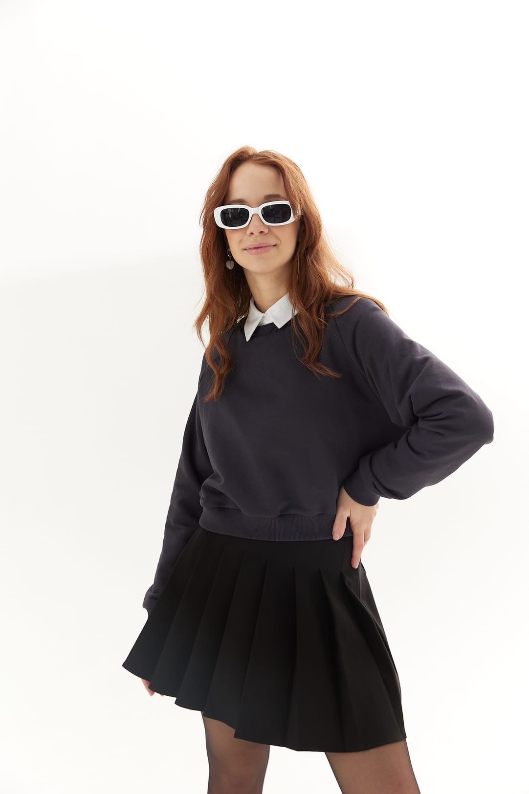 Раньше она носила короткие юбки и предпочитала глубокие вырезы, а теперь выбирает только удобную одежду. Молодой владимирский дизайнер Елизавета Веретенникова продемонстрировала нашему изданию те наряды, в которых она чувствует себя комфортно всегда и везде.