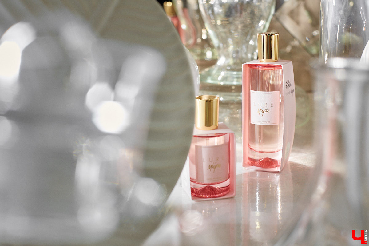 Горячая новость этого лета: во Владимир пришел первый российский бренд селективной интерьерной парфюмерии. Изысканные ароматы для дома Tonka Perfumes Moscow уже завоевали сердца истинных гедонистов по всей стране и даже за ее пределами. Настала наша очередь.