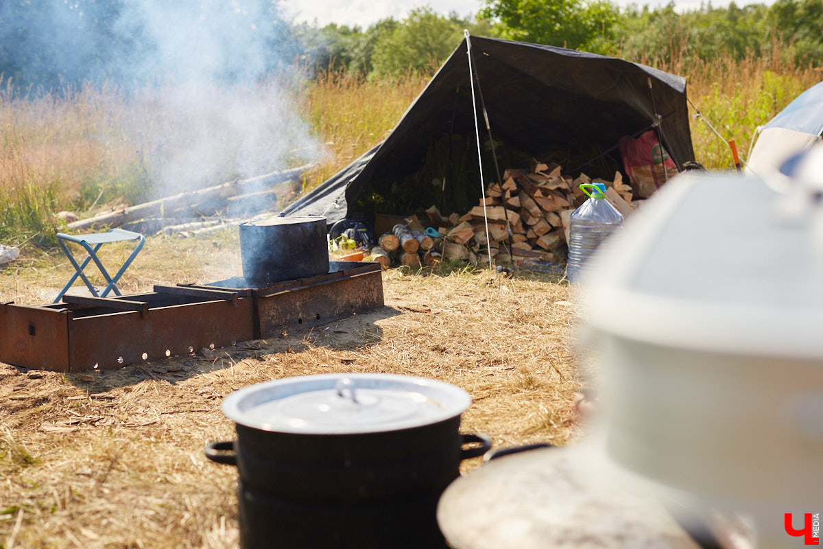 В течение 25 лет клуб каратэ совершенствовал свой летний лагерь и вывел формулу идеального сезонного досуга. Неделя на выездной базе «САН-РИН» во Владимирской области – это не только тренировочные сборы, но и активный отдых на природе, причем для всей семьи.
