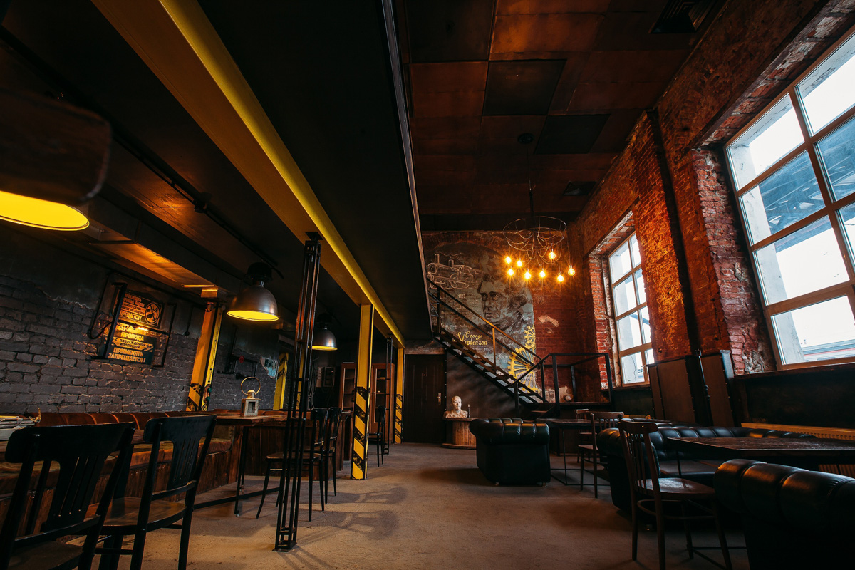 Некоторые владимирские предприниматели не выдерживают экономических трудностей и прощаются с некогда прибыльным делом. Горожанам в таких ситуациях остается лишь скучать по любимым заведениям. Вспомним несколько локаций, исчезнувших с радаров в недавнем прошлом. Спойлер: возможны камбэки.