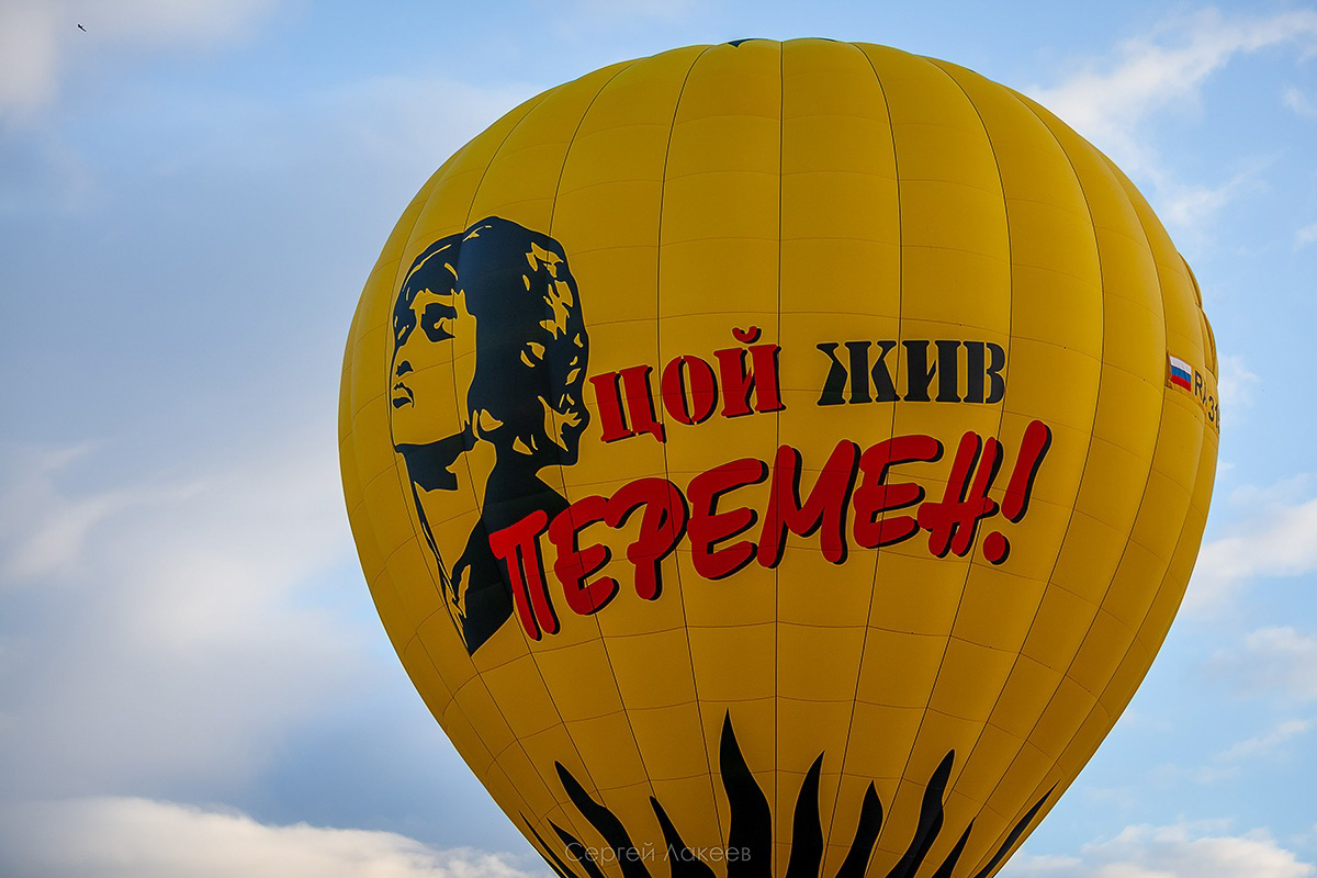 С 20 июля на пару дней древний Суздаль превратился в центр фестиваля воздухоплавания «Золотое кольцо России». И это одно из красивейших событий лета во Владимирской области. Без лишних слов — смотрите сами!