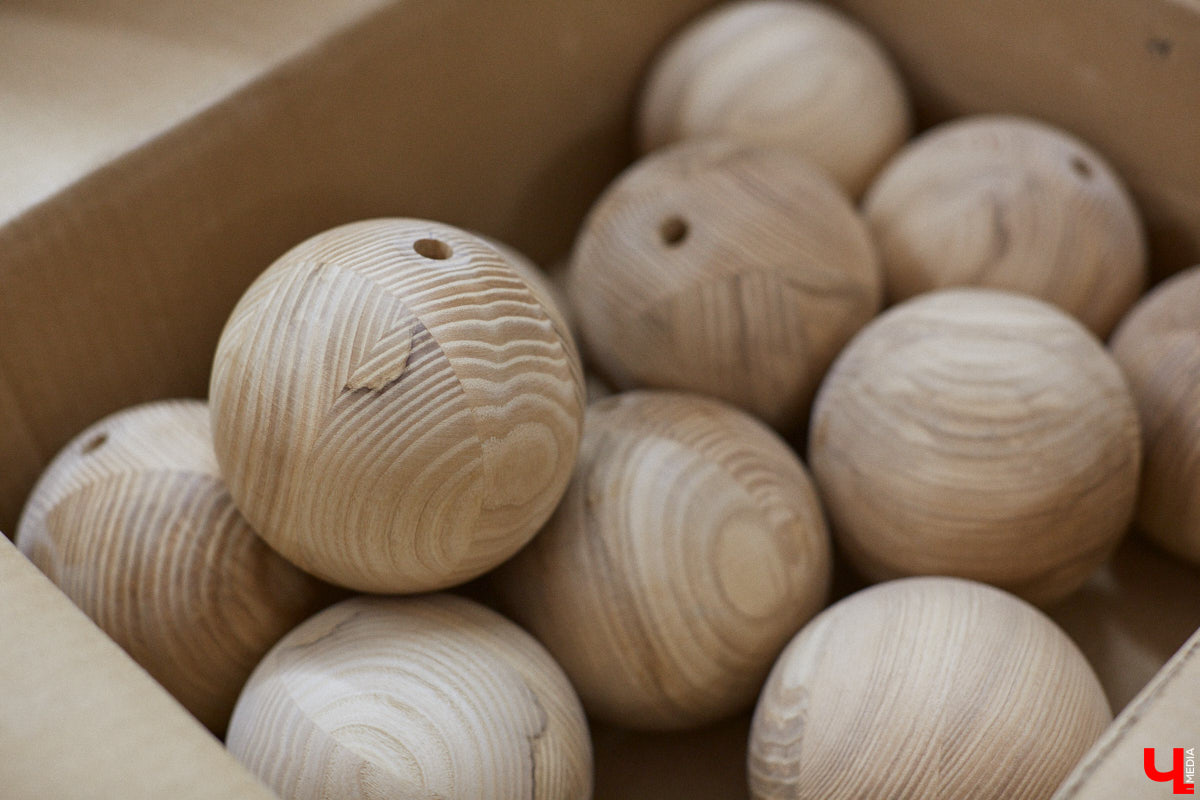 Ирину Шепелеву часто сравнивают с актрисой Кэмерон Диас, но она предпочитает быть самой собой. По этому же принципу Ирина построила и свою компанию по производству эксклюзивной мебели и текстиля для дома. Как удается заниматься бизнесом, воспитывать двоих замечательных детей и оставаться собой, бизнес-леди рассказала в эксклюзивном интервью «Ключ-Медиа».