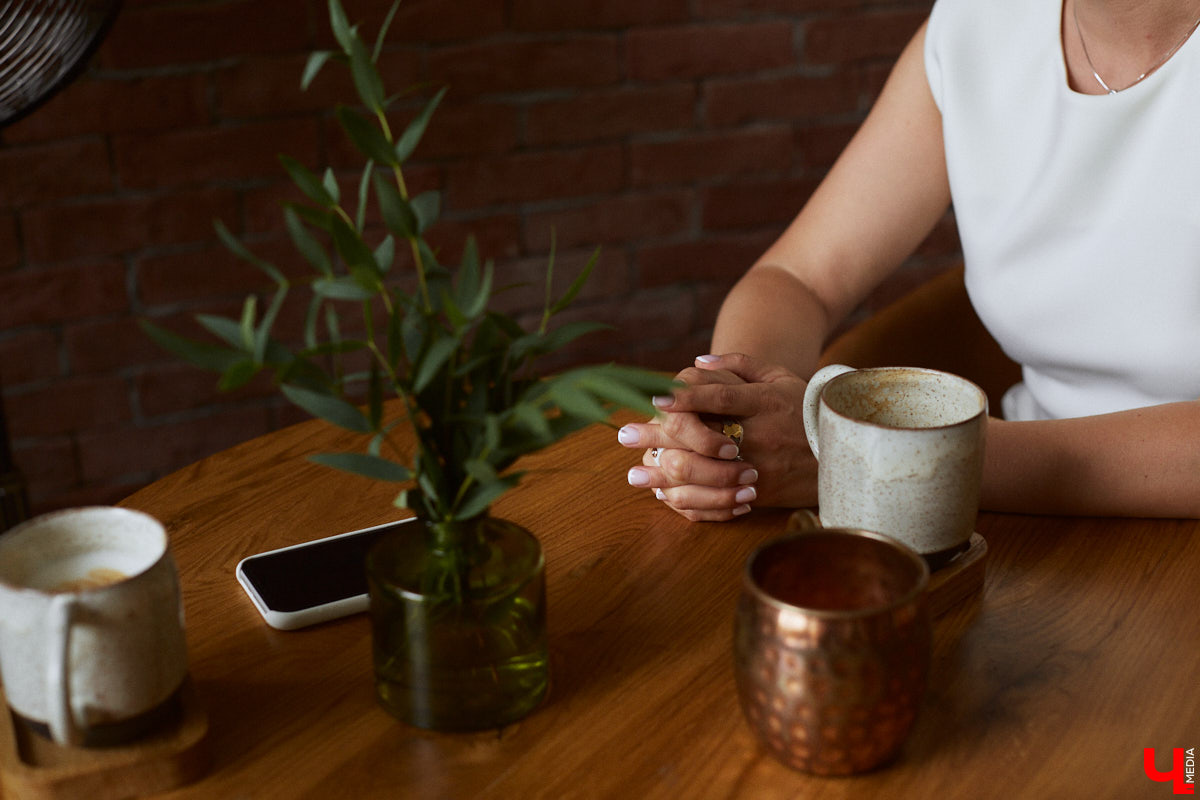 Ирину Шепелеву часто сравнивают с актрисой Кэмерон Диас, но она предпочитает быть самой собой. По этому же принципу Ирина построила и свою компанию по производству эксклюзивной мебели и текстиля для дома. Как удается заниматься бизнесом, воспитывать двоих замечательных детей и оставаться собой, бизнес-леди рассказала в эксклюзивном интервью «Ключ-Медиа».