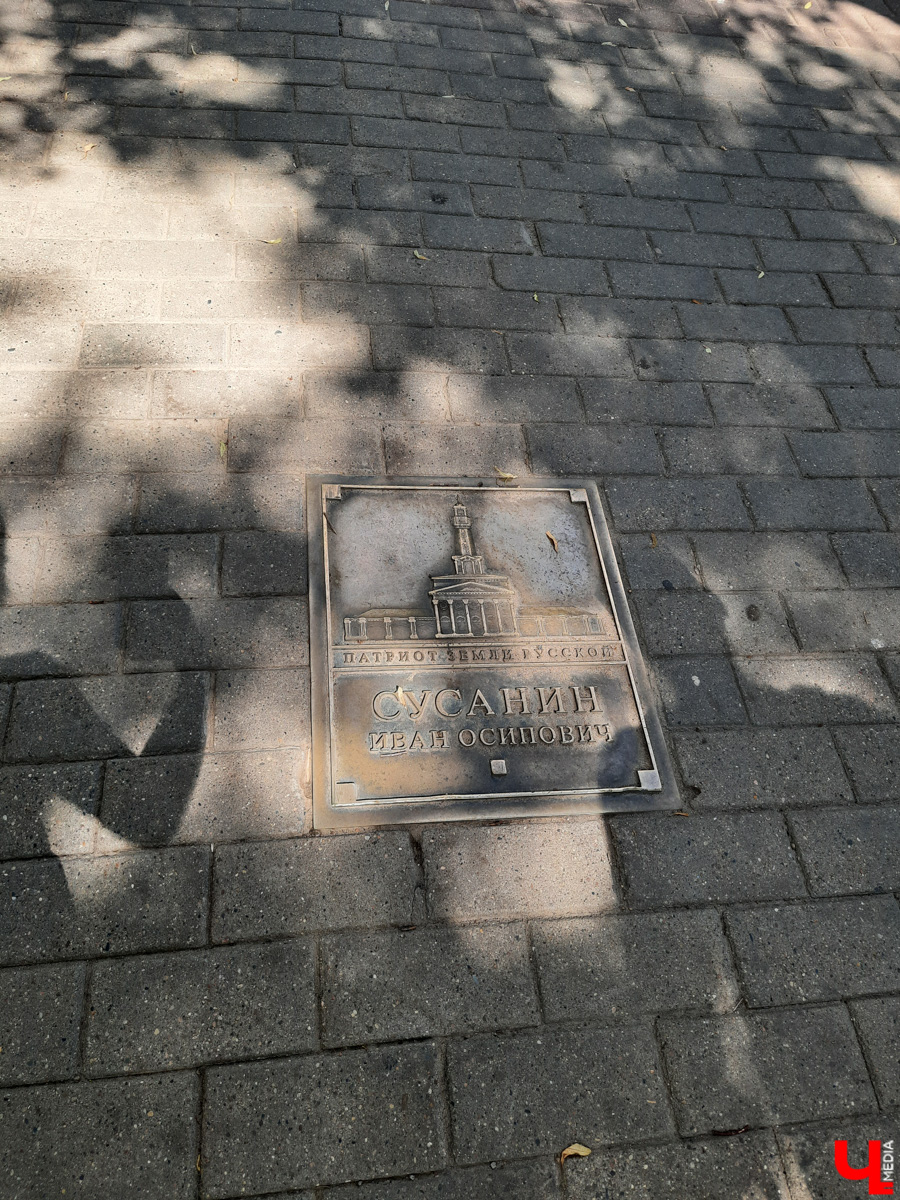 Ехать некуда? Да бросьте! Бросьте дела и айда в Кострому. Мы там побывали, делимся впечатлениями и фото.