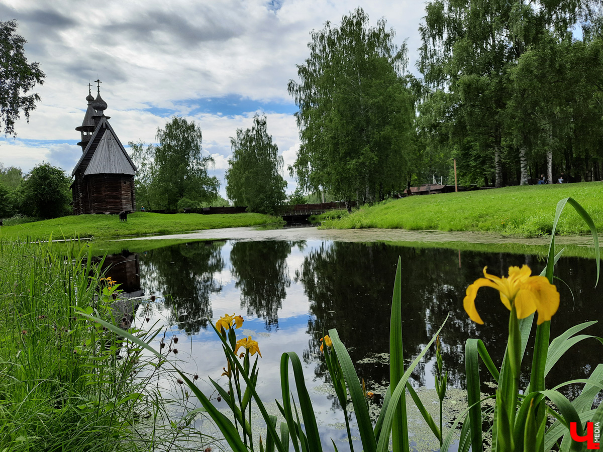 Ехать некуда? Да бросьте! Бросьте дела и айда в Кострому. Мы там побывали, делимся впечатлениями и фото.
