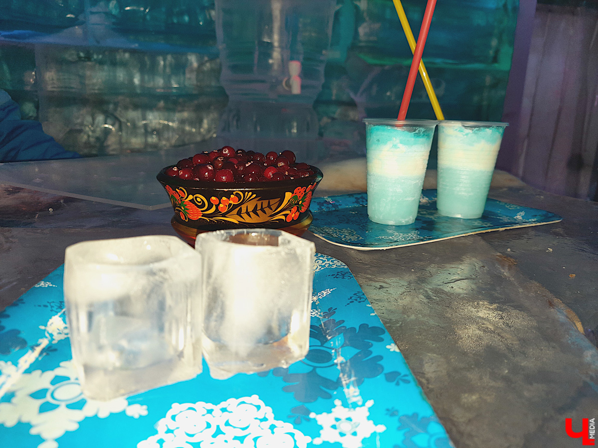 Ехать некуда? Да бросьте! Бросьте дела и айда в Кострому. Мы там побывали, делимся впечатлениями и фото.