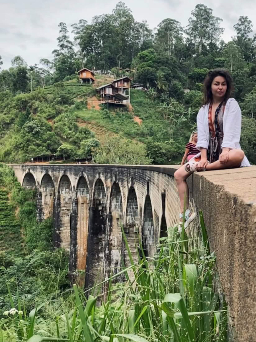 Владимирская танцовщица Алена Пона этим летом выбрала местом для отдыха Шри-Ланку – страну чая, джунглей, азиатского колорита и серфинга. Побывав там, девушка осталась под приятным впечатлением. Чем же пленил ее райский уголок?