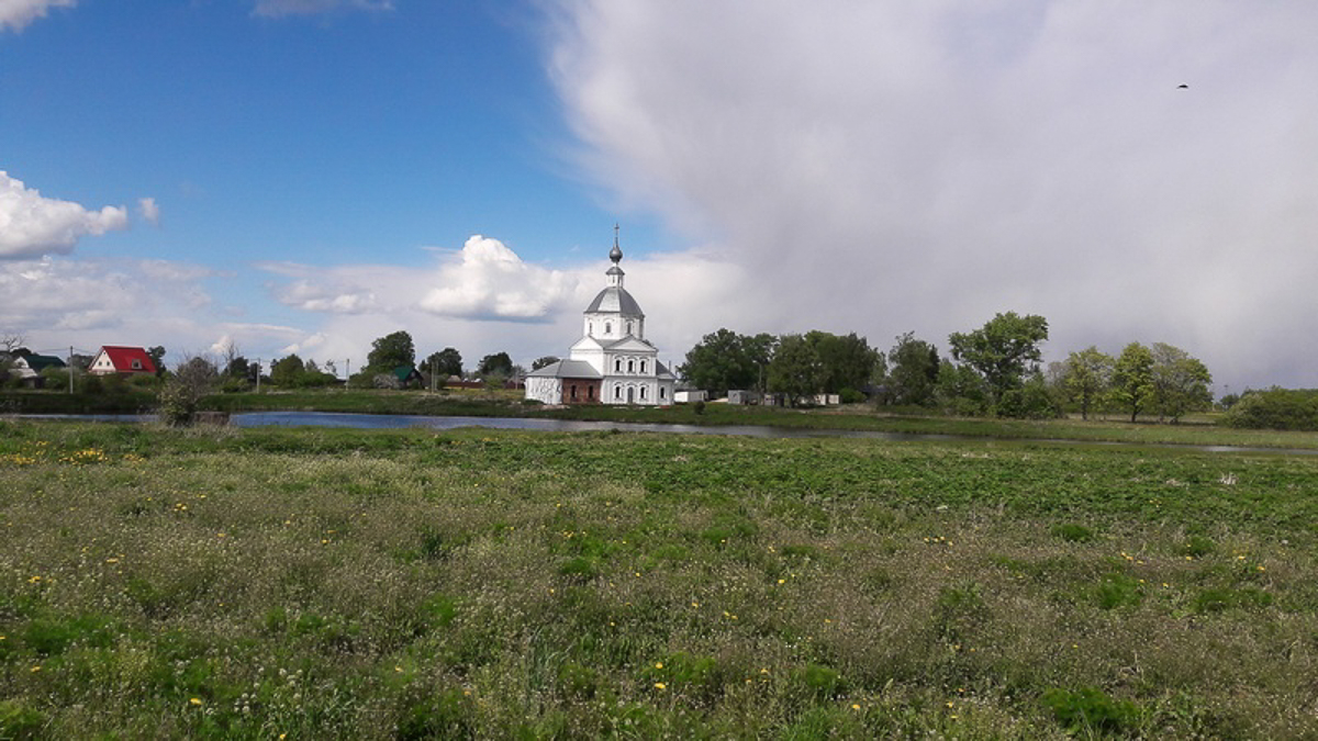В июле администрация Собинского района презентовала маршрут «По Суворовским местам», который охватывает села Ундол, Черкутино, Алепино, Кистыш и сельцо Орехово. Это пункты назначения не только славятся своими прекрасными видами. Это сама история, связанная с выдающимися людьми Владимирщины.