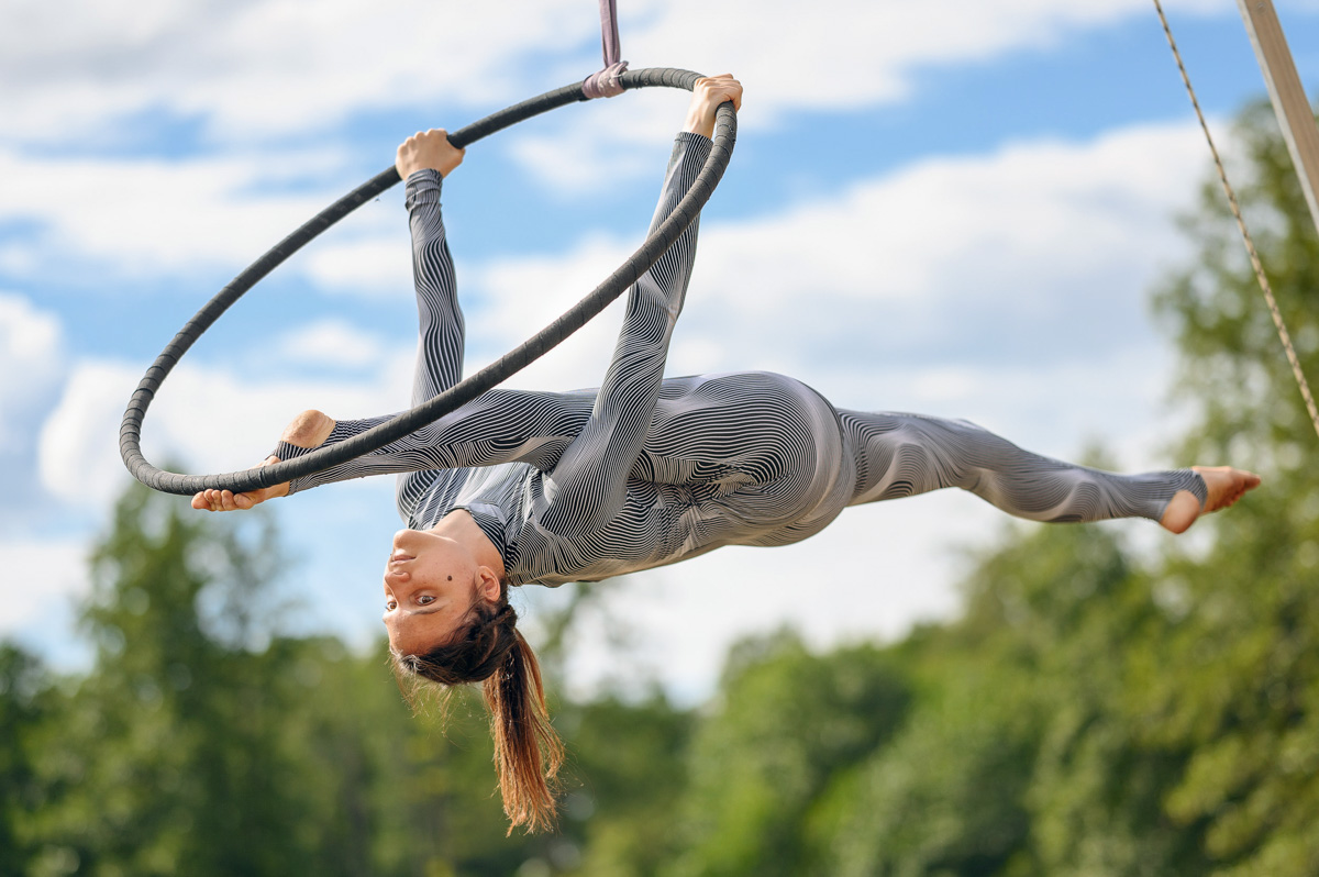 Сезон пляжных вечеринок в Загородном парке открывается. До конца лета жителей и гостей города ждут бесплатные субботние развлечения. Диджеи, активный отдых и множество других интересностей прилагаются. Подробнее о первом насыщенном уик-энде, собравшем более 3000 гостей, и грядущих ивентах — в материале «Ключ-Медиа».