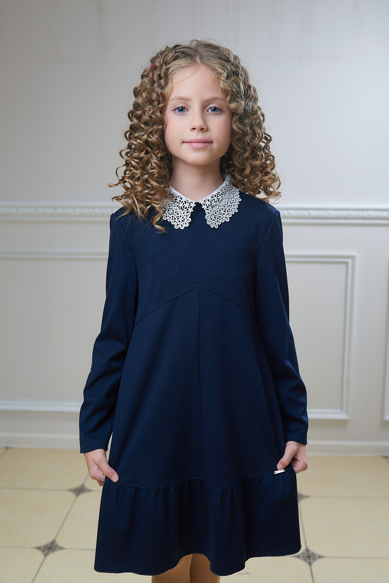 Будьте хитрее и начните подготовку к учебному году заранее! Сейчас шансы выбрать форму, которая уравняет желания взрослых с потребностями детей, намного выше. Тем более новые коллекции 2022 года уже приехали в город.