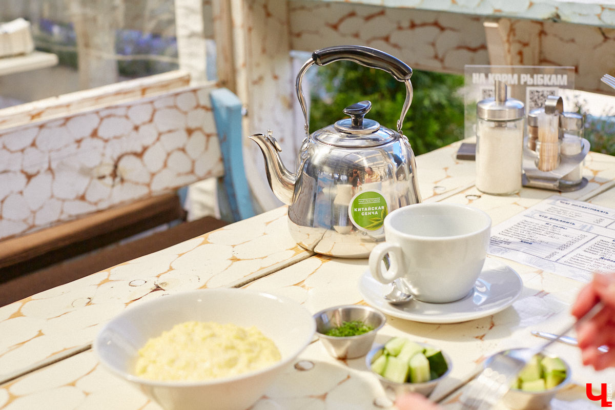 Согласитесь, что летом мало кому хочется стоять у плиты. Даже чтобы просто приготовить завтрак. Осталось определиться, где же лучше всего подкрепиться с утра? Идеальная локация найдена в самом центре Владимира.