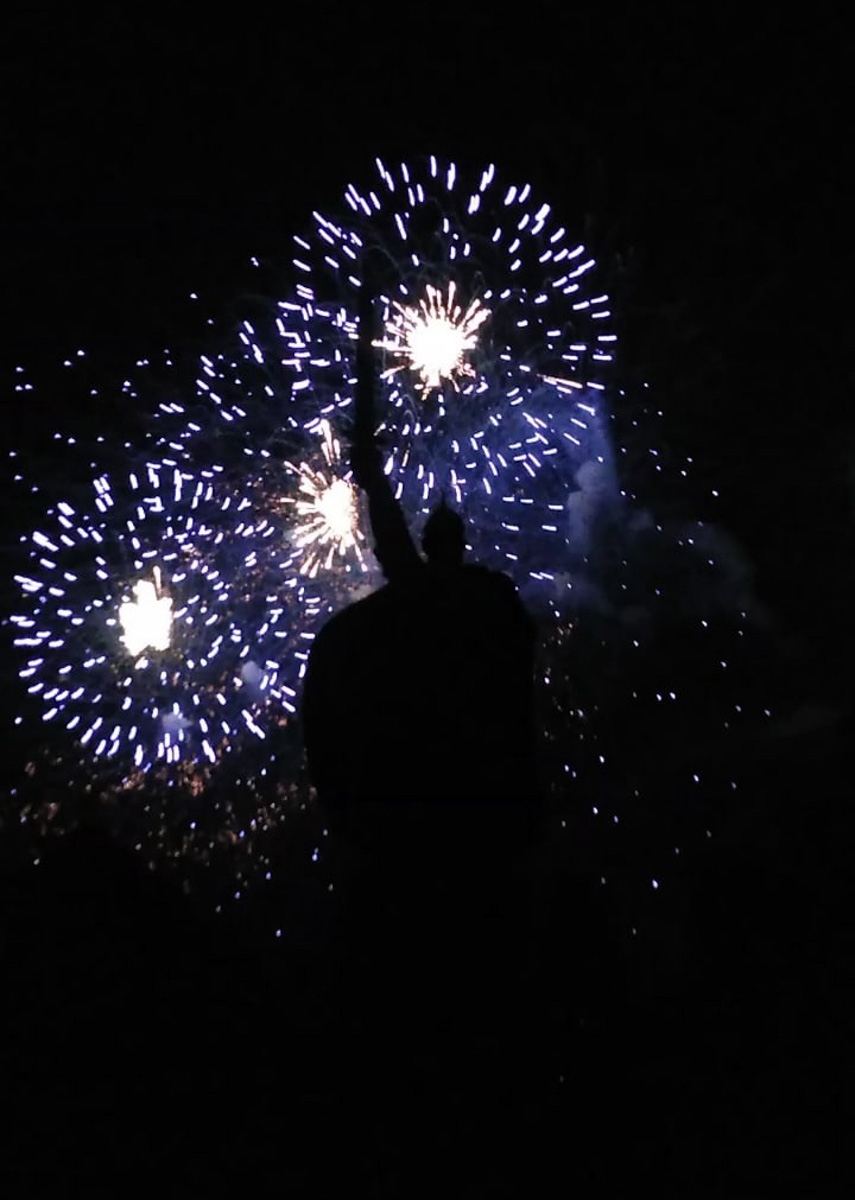 Шестого августа Муром отметил свой 1160-летний юбилей. В честь такого события было решено устроить фестиваль фейерверков. И, судя по местным социальным сетям, равнодушными зрителей он не оставил!