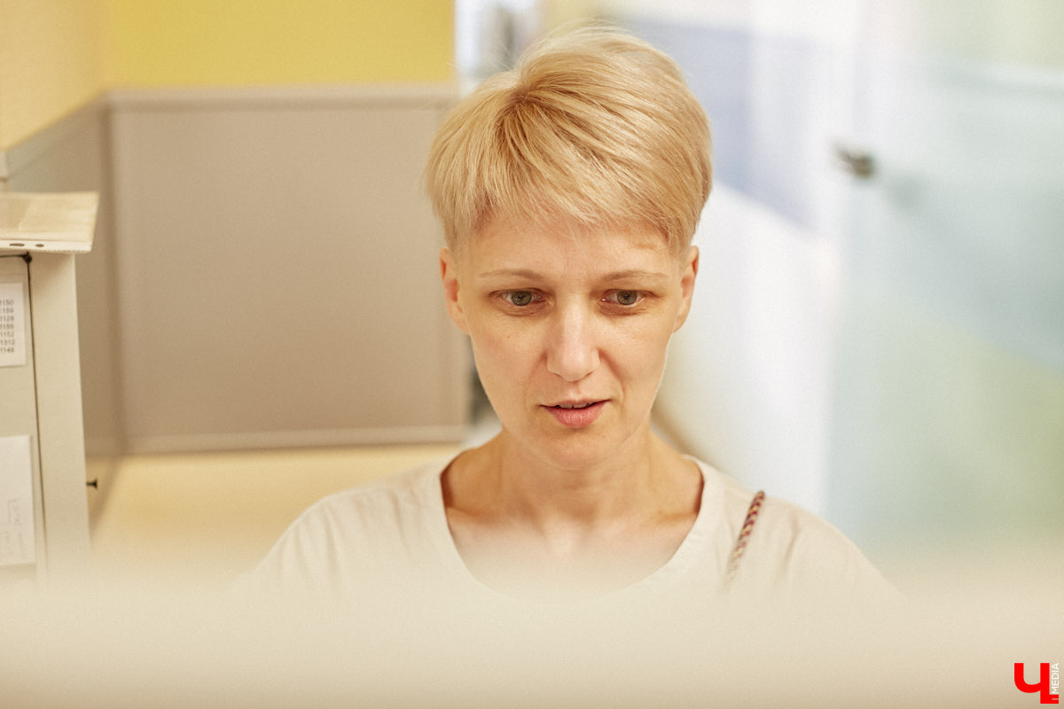 «Зебра ТВ» исполняется 10 лет. Как журналисты издания решают региональные проблемы, реагируют на угрозы и берут ли взятки? О жизни редакции рассказывает один из отцов-основателей интернет-издания, его главный редактор Сергей Головинов.