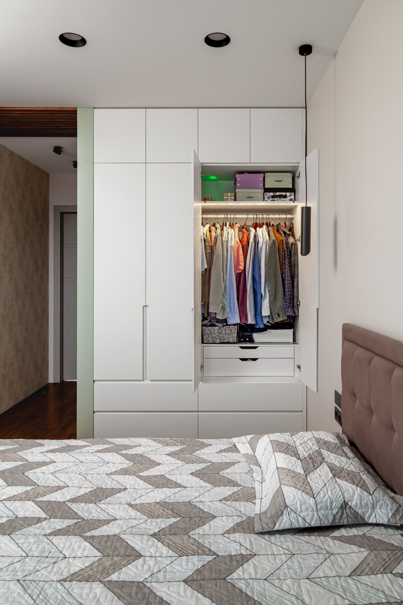 Мечтаете об идеальном интерьере, который будет отражать ваши вкусы и соответствовать запросам? Тогда отдайте предпочтение нестандартной мебели. Сотрудники мебельной фабрики «Сунгирь» рассказали, почему стоит выбирать мебель на заказ.