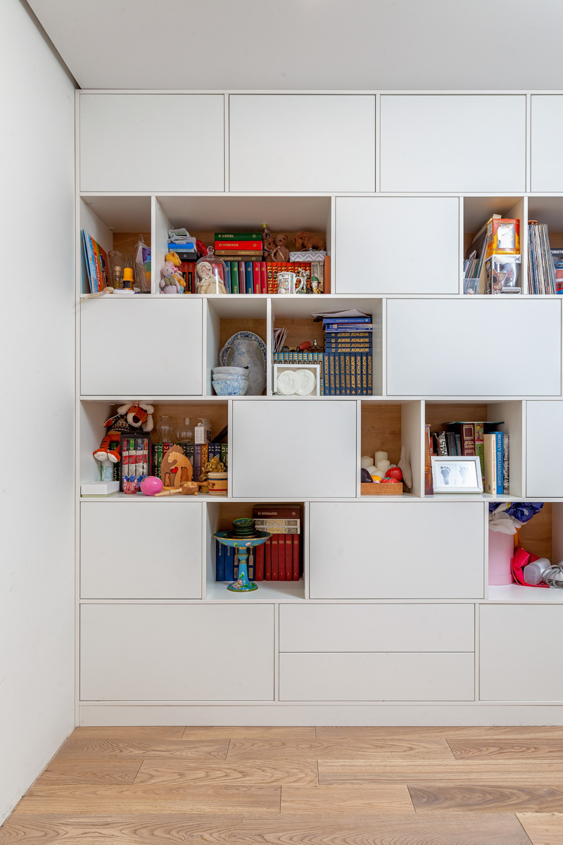 Мечтаете об идеальном интерьере, который будет отражать ваши вкусы и соответствовать запросам? Тогда отдайте предпочтение нестандартной мебели. Сотрудники мебельной фабрики «Сунгирь» рассказали, почему стоит выбирать мебель на заказ.