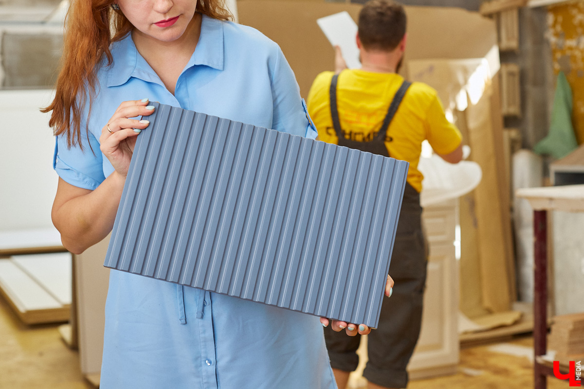 Мечтаете об идеальном интерьере, который будет отражать ваши вкусы и соответствовать запросам? Тогда отдайте предпочтение нестандартной мебели. Сотрудники мебельной фабрики «Сунгирь» рассказали, почему стоит выбирать мебель на заказ.