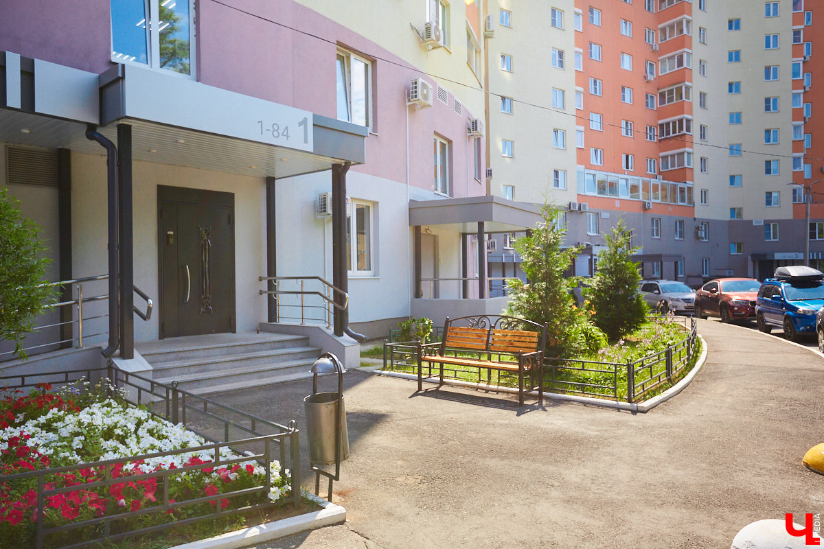 Во Владимире подвели итоги конкурса на самый лучший дом. Победителей определяли в трех номинациях. Среди критериев множество показателей, в том числе и раздельный сбор мусора. Итак, какие они, лучшие дома?