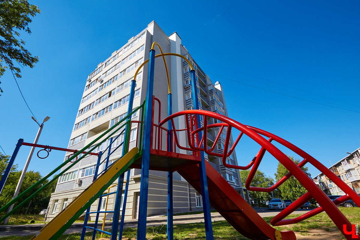 Во Владимире подвели итоги конкурса на самый лучший дом. Победителей определяли в трех номинациях. Среди критериев множество показателей, в том числе и раздельный сбор мусора. Итак, какие они, лучшие дома?