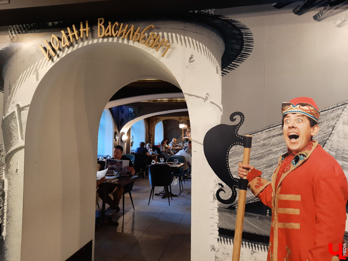 Во Владимире везде были, все видели? Айда в Ярославль считать медведей, есть икру заморскую, баклажанную, и много гулять. Делимся интересным маршрутом для тура выходного дня.