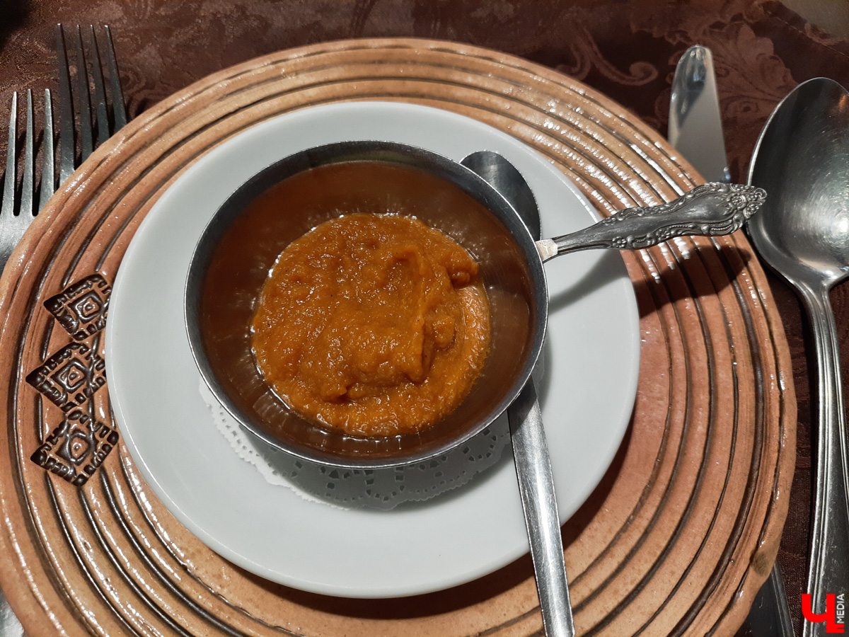 Во Владимире везде были, все видели? Айда в Ярославль считать медведей, есть икру заморскую, баклажанную, и много гулять. Делимся интересным маршрутом для тура выходного дня.