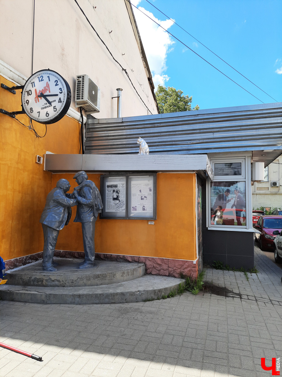 Во Владимире везде были, все видели? Айда в Ярославль считать медведей, есть икру заморскую, баклажанную, и много гулять. Делимся интересным маршрутом для тура выходного дня.