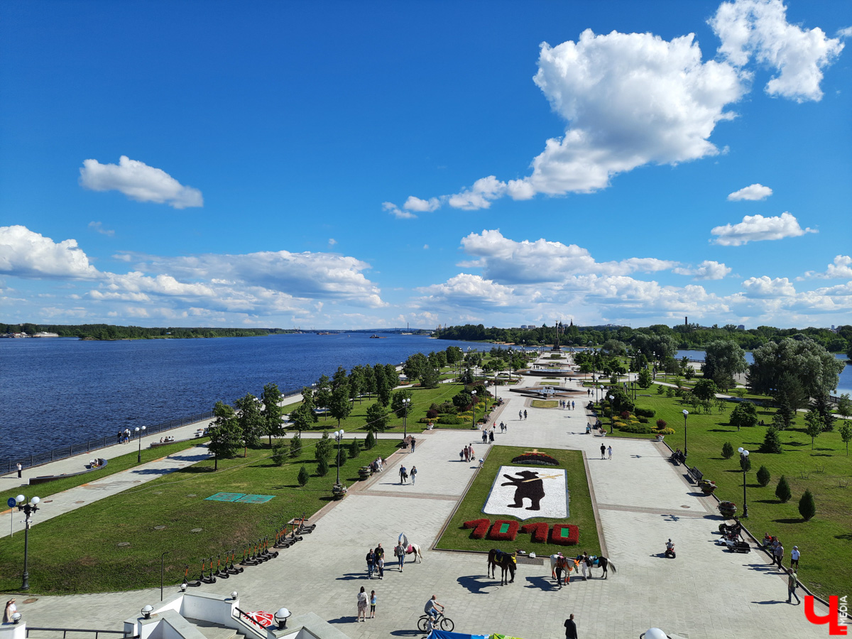 Во Владимире везде были, все видели? Айда в Ярославль считать медведей, есть икру заморскую, баклажанную, и много гулять. Делимся интересным маршрутом для тура выходного дня.