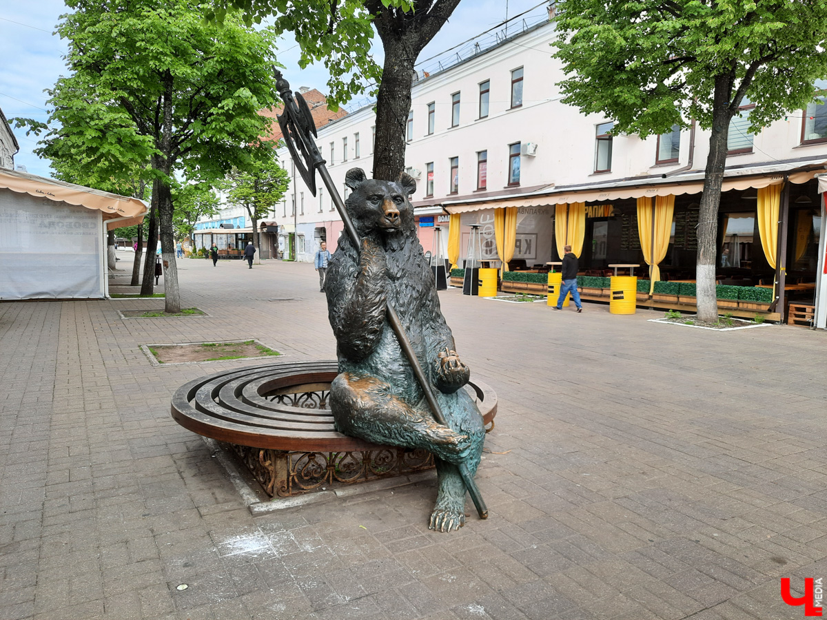 Во Владимире везде были, все видели? Айда в Ярославль считать медведей, есть икру заморскую, баклажанную, и много гулять. Делимся интересным маршрутом для тура выходного дня.