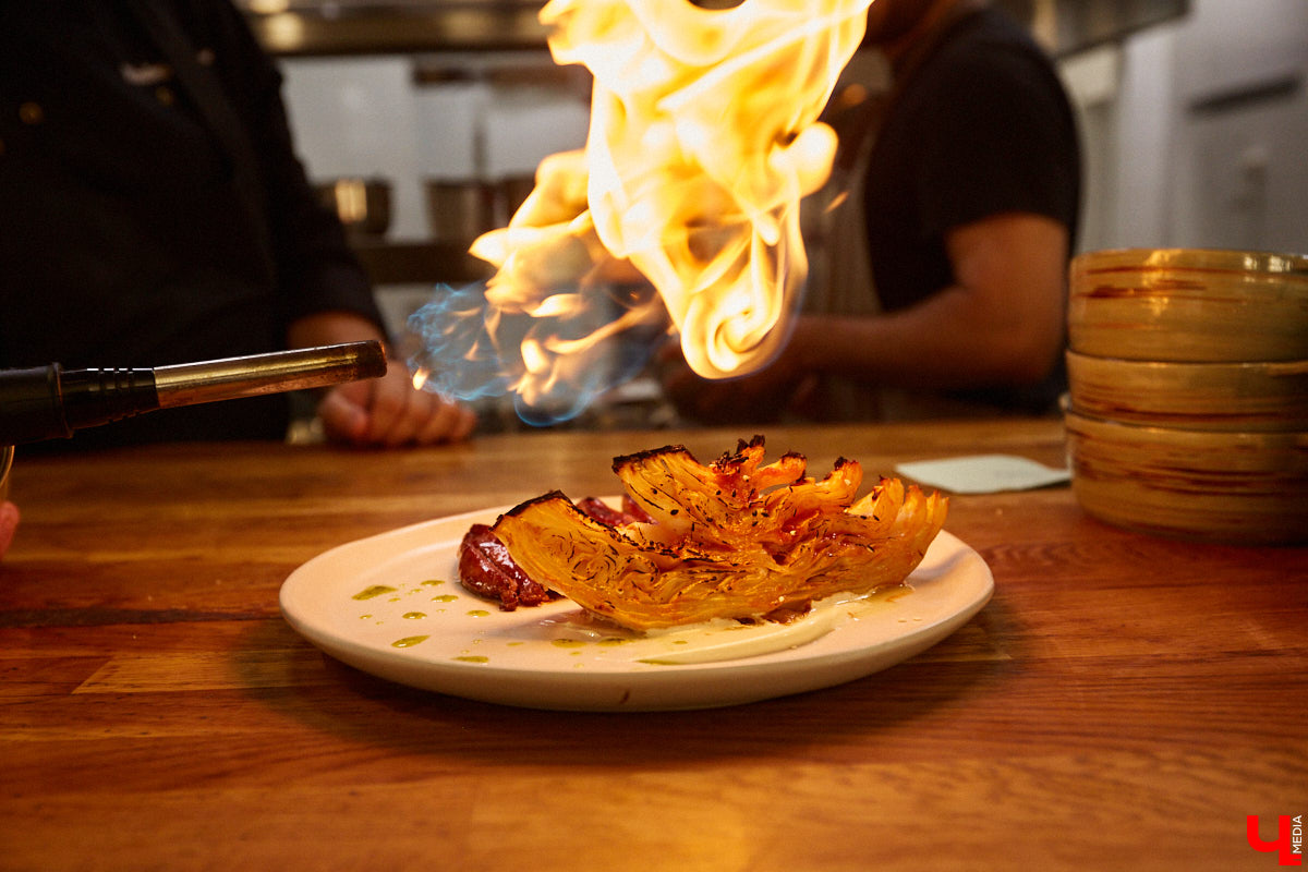 Семейное кафе «Пшеничный кот», расположенное в центре Владимира, давно полюбилось горожанам и гостям областного центра. А недавно рестораторы разработали и презентовали новое меню, где найдутся блюда по душе даже изысканным гурманам. Впечатления от них — в нашем материале!