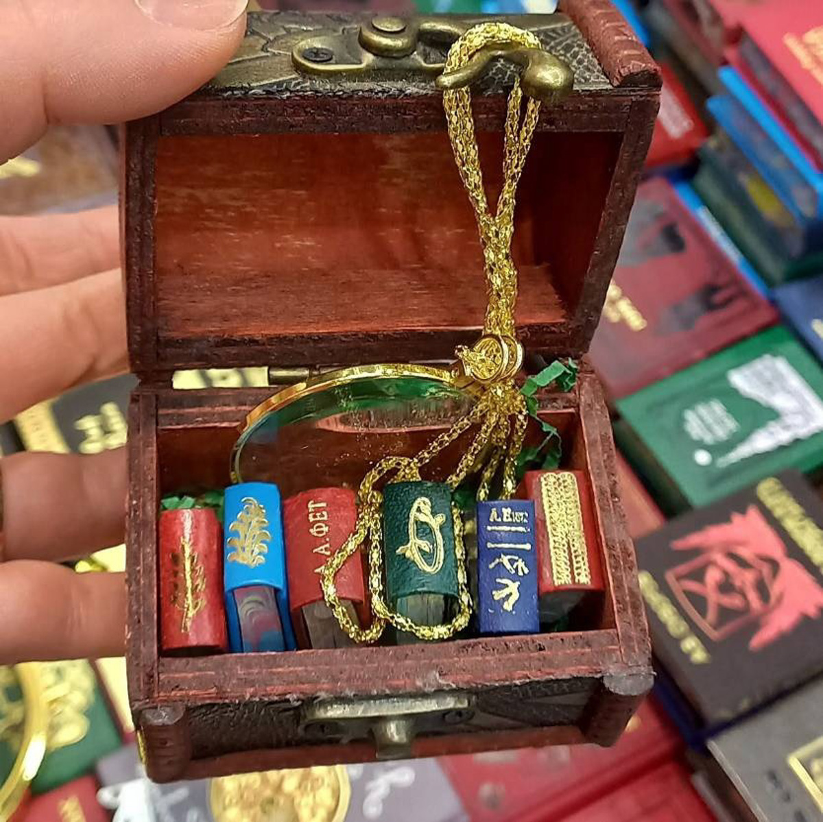 Любите читать книги? Тогда эта информация точно для вас! Владимир готовится во второй раз принять книжный фестиваль «Китоврас». И мы готовимся к интеллектуальным выходным — знакомимся с афишей мероприятия.