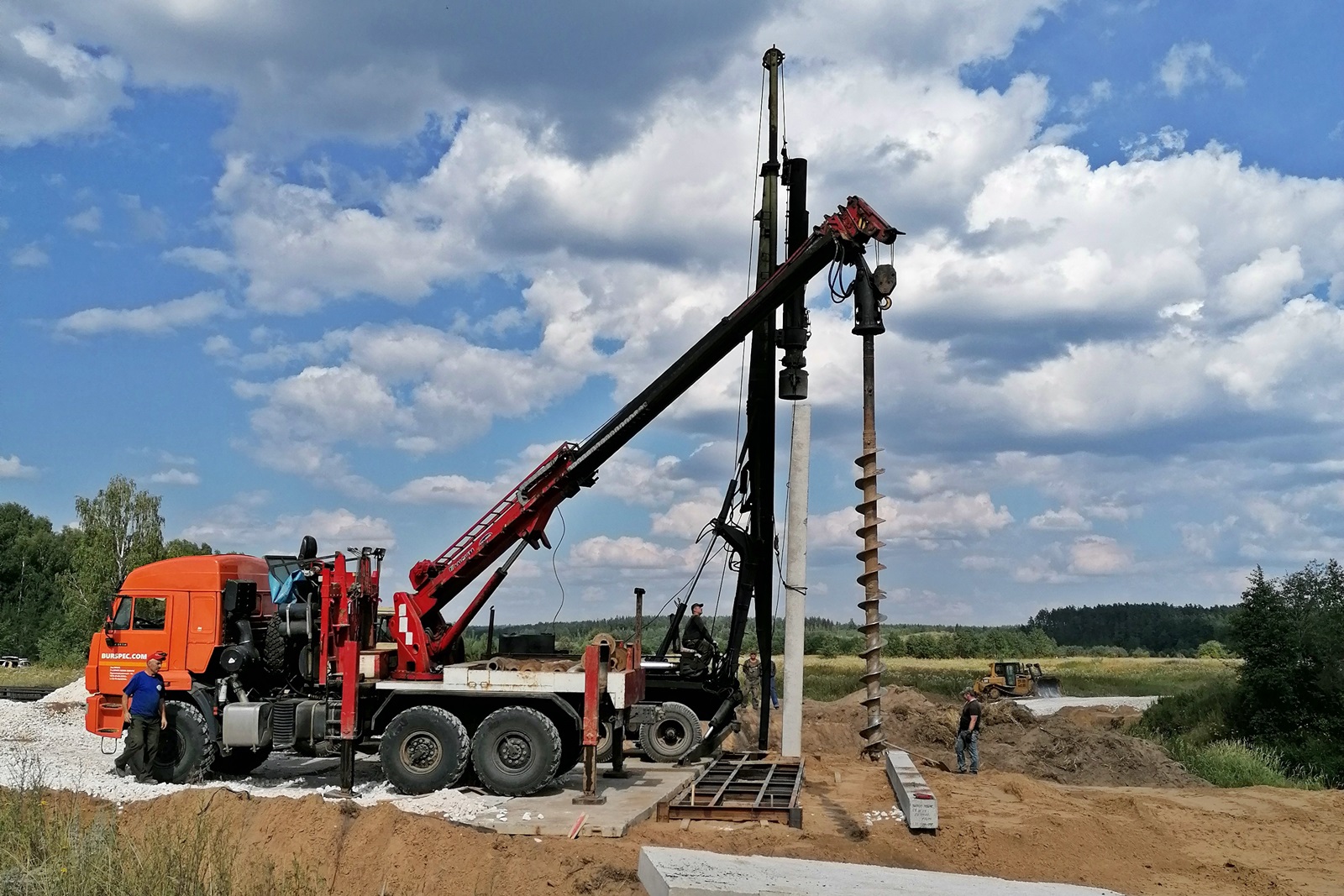 Пять новеньких троллейбусов, возможное подорожание проезда до 77 рублей, ремонт городских дорог и автомагистралей. И все это до конца 2022 года! Самые важные дорожные новости в подборке «Ключ-Медиа»!