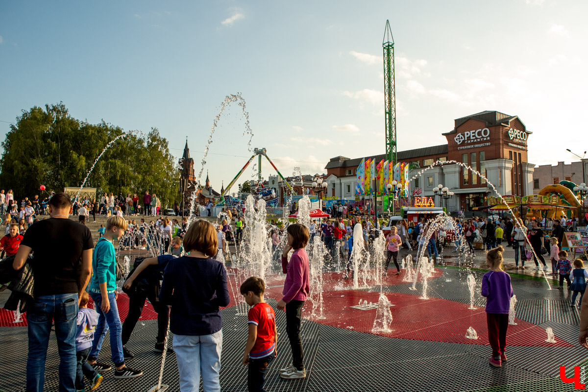 Владимир готовится отпраздновать свой День рождения. Сюрпризов организаторы праздника обещают немало. Среди интересного — полет на воздушном шаре.